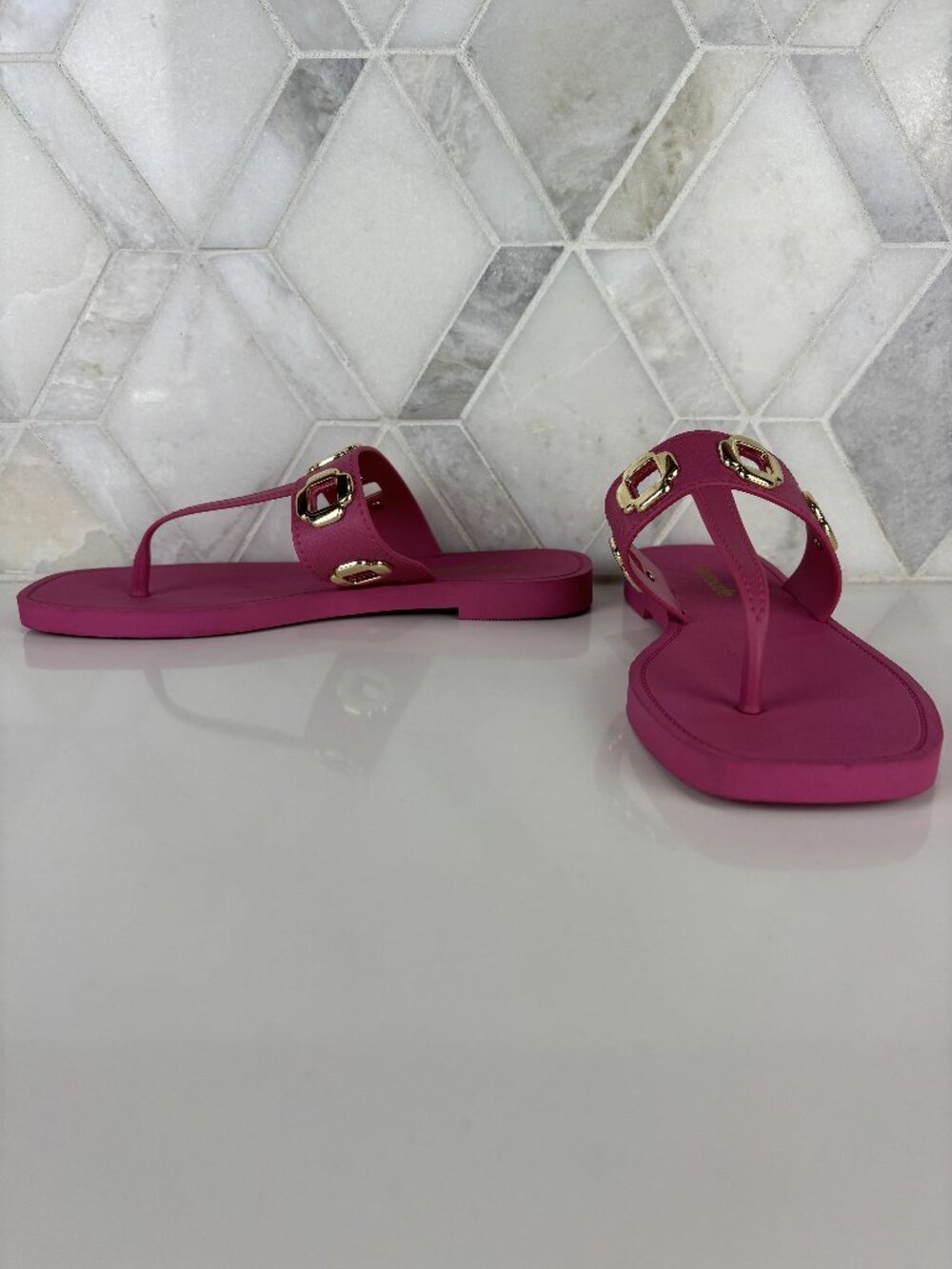 6 7 Larroude Milan Jelly Thong Sandal Rubber Square Toe Flat Slide Gold Accent